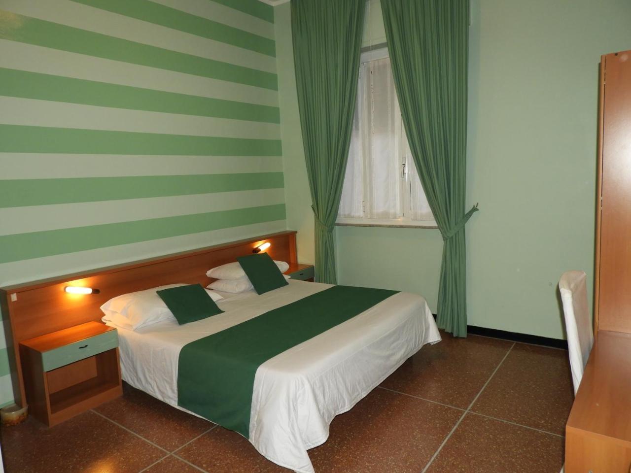 Albergo Glory Borghetto Santo Spirito Dış mekan fotoğraf
